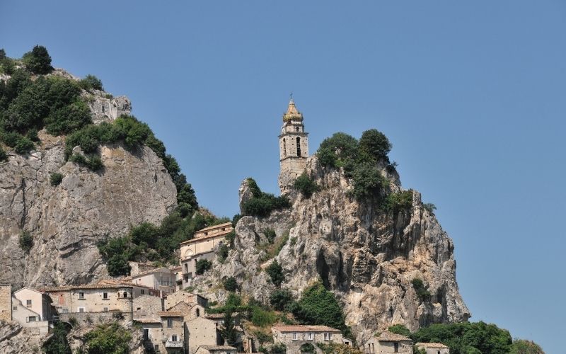 CAPODANNO TRA BORGHI, CASTELLI E SANTUARI DEL MOLISE  
